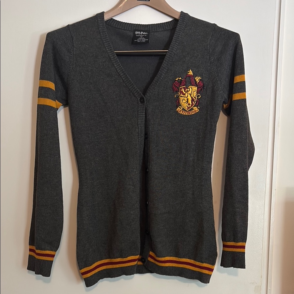 Warner Bros. Harry Potter Gray Knit Sweater Gryffindor Crest Cardigan